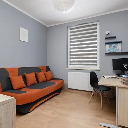 Osiedle Avia Family In With Balcony By Renters * Krakow